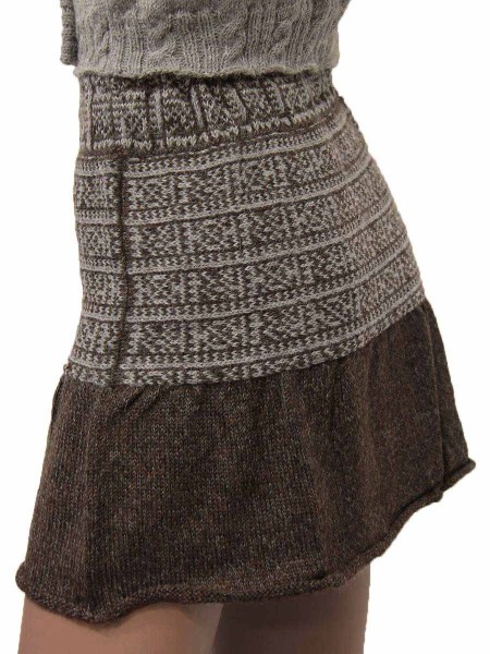 Falda-corta-de-mujer